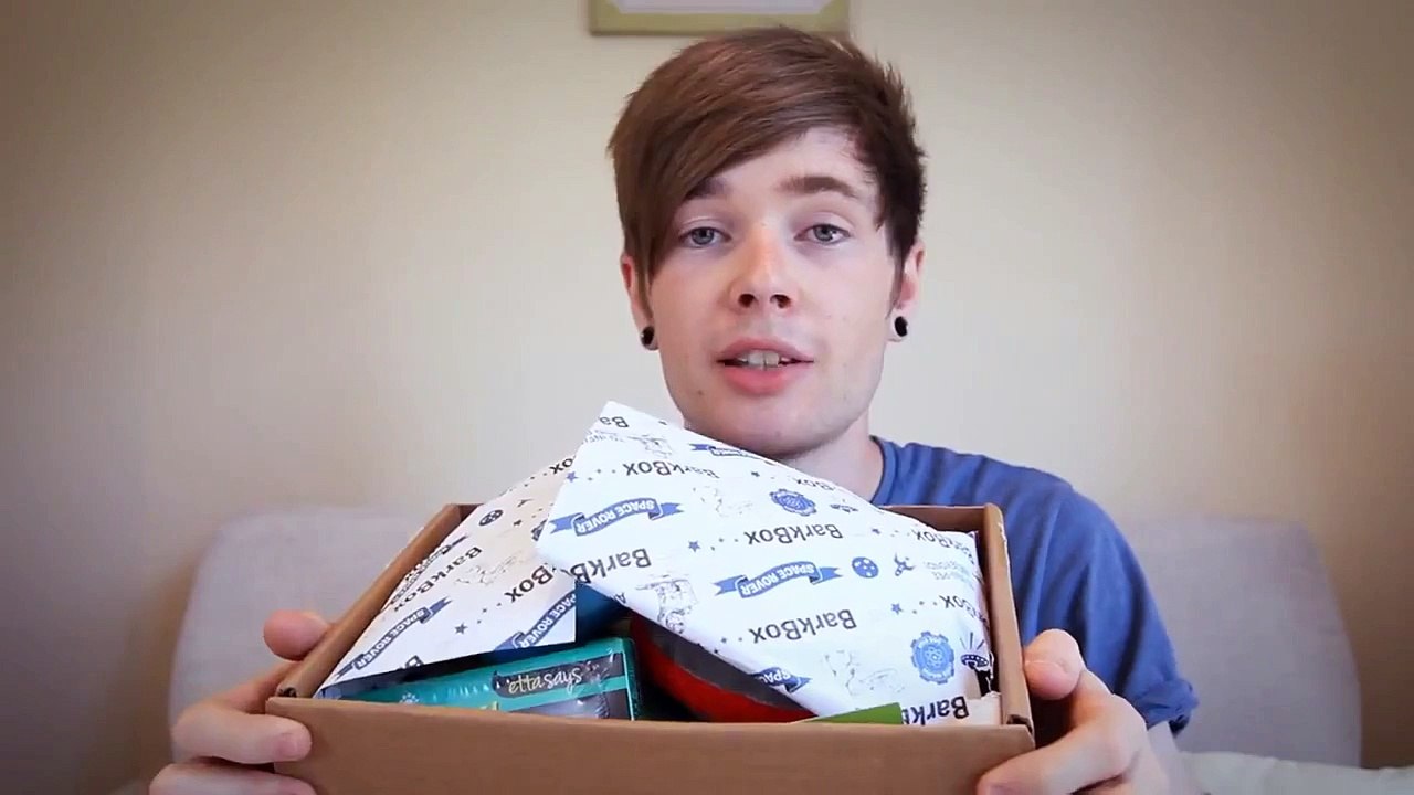 SAY HELLO TO HUGO THE PUG!! | HD 720p | MoreTDM