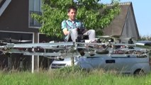 Cette voiture volante est en fait un drone géant impressionnant