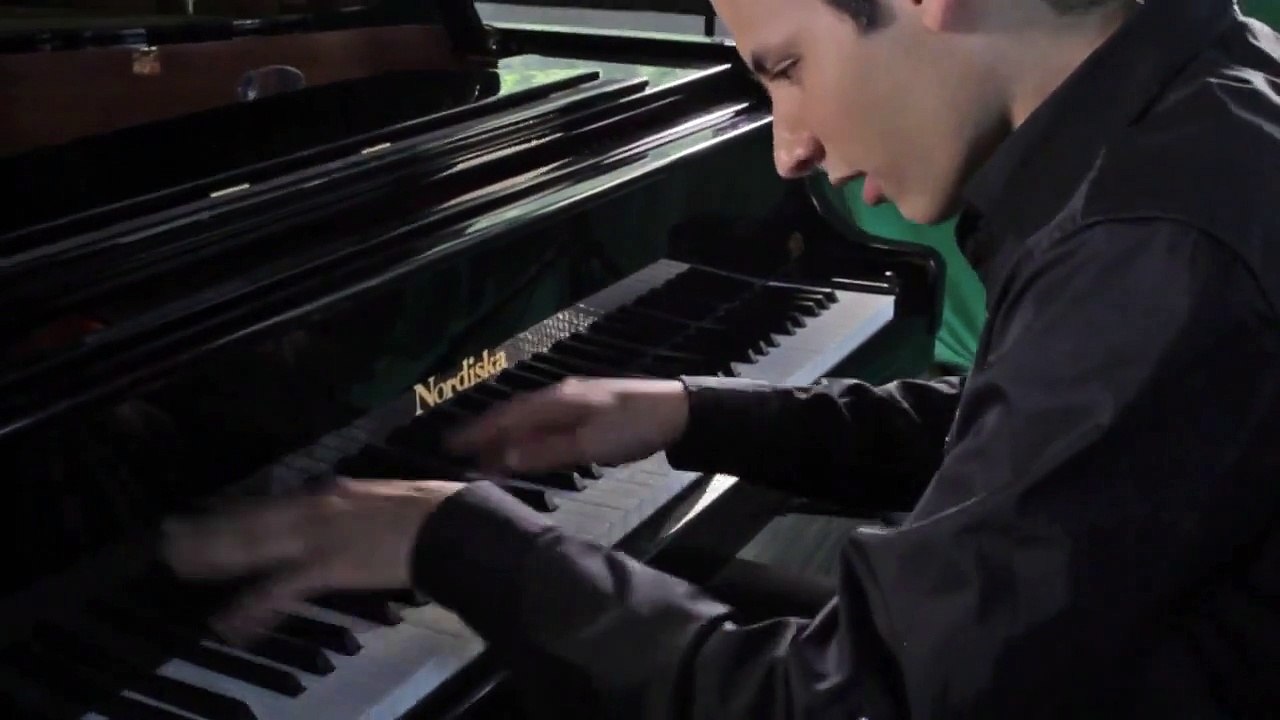 Reprise magique au piano de Michael Jackson - Bad