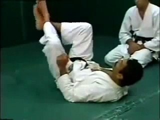gracie jiu jitsu elbow escape