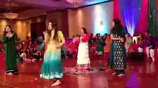 Maryam Nawaz Dance!!