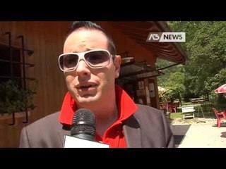 IN COSTUME TRA LE MONTAGNE