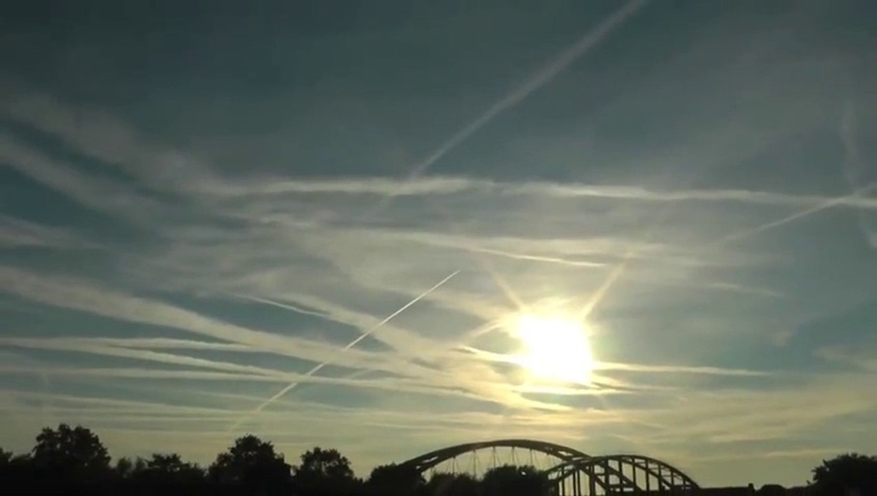Chemtrail Pays-Bas Octobre 2011