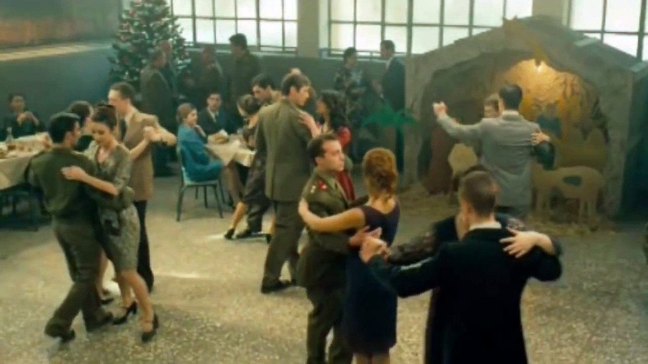 Μια στιγμή για πάντα - Το τανγκό των Χριστουγέννων -Γιώργος Νταλάρας