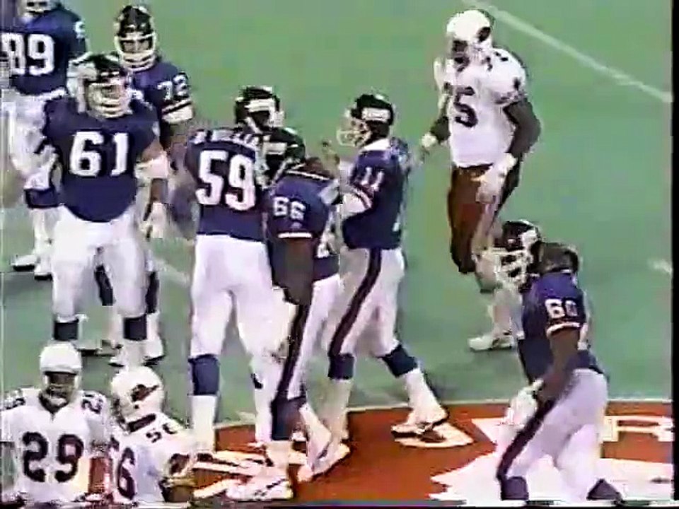 Simms converts 3rd and 18 to Mark Jackson