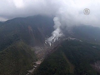 Вулкан Хаконэ пугает японцев