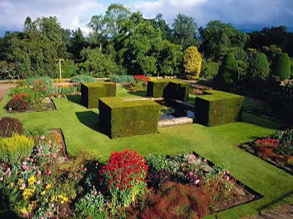National Trust for Scotland Walks - Crathes Castle Garden & Estate