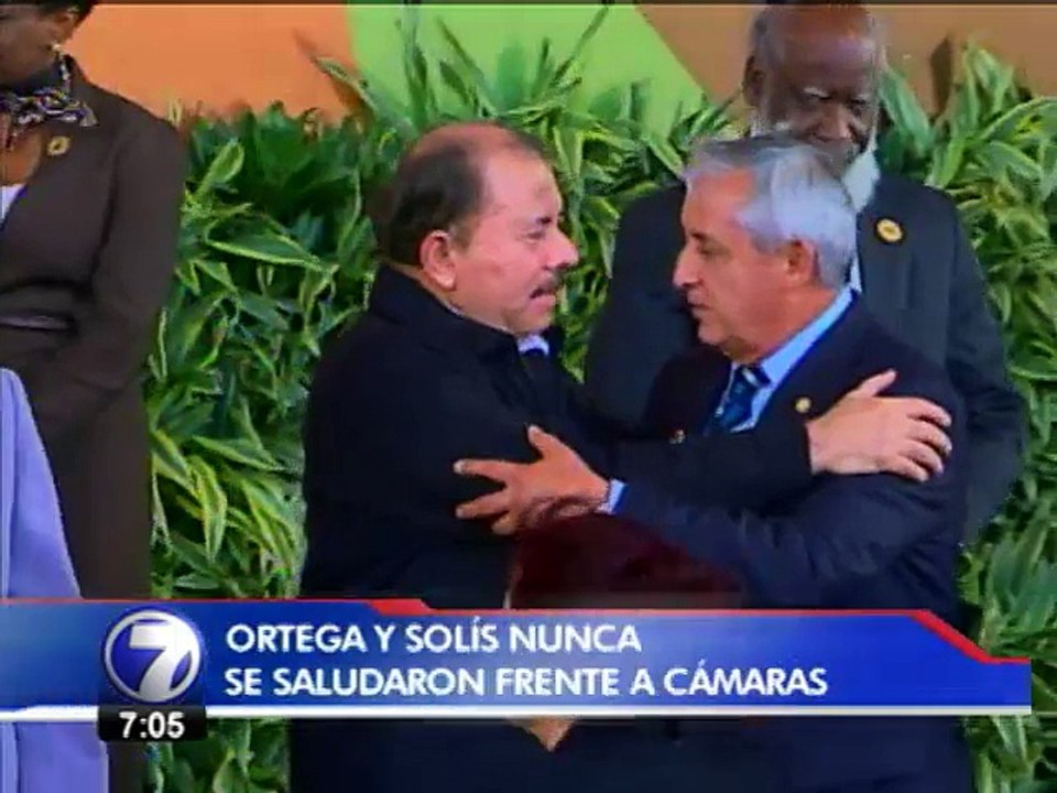 Leve roce entre Daniel Ortega y Luis Guillermo Sol�s en la Cumbre Celac �