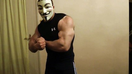 17 yo Bodybuilder flexing in Under Armour