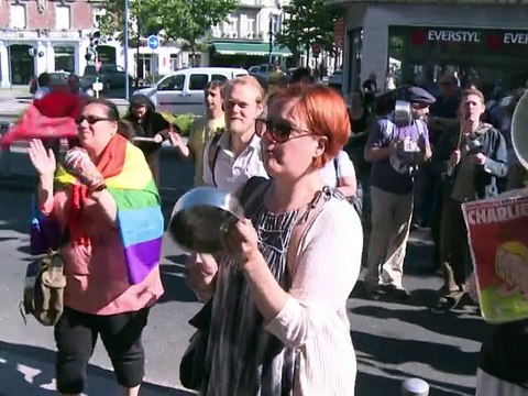 Régionales: Marine Le Pen au combat dans le Nord-Pas-de-Calais/Picardie