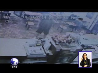 Cámara de seguridad grabó choque de carro contra venta de donas