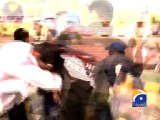 Gun-toting youth spreads terror in DHA Karachi-Geo Reports-30 Jun 2015
