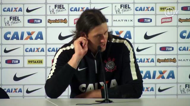 Cássio minimiza provocações do Fla nas redes sociais