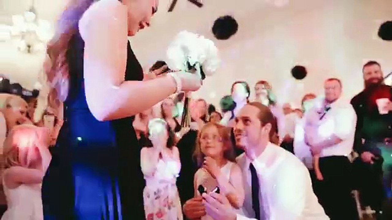 Une mariée fait une belle surprise à sa meilleure amie qui va lui changer la vie