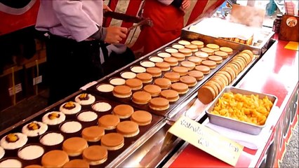 Japanese sweets Wagashi "Ōbanyaki" 大判焼き
