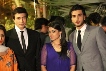 Dil Muztar HD Official Full Video Ost Title Song Upcoming Hum TV Drama - Collegegirlsvideos