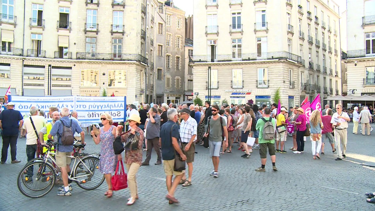 Nantes : rassemblés pour le peuple grec