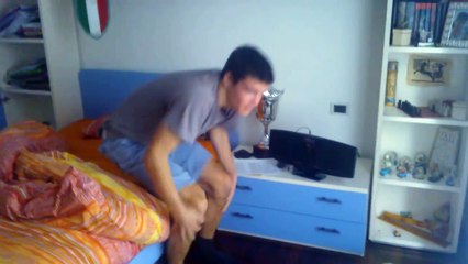 MC MERDA - QUANDO UNO STRONZO SE NE VA...  || VIDEOCLIP || (RAP DEMENZIALE) HD