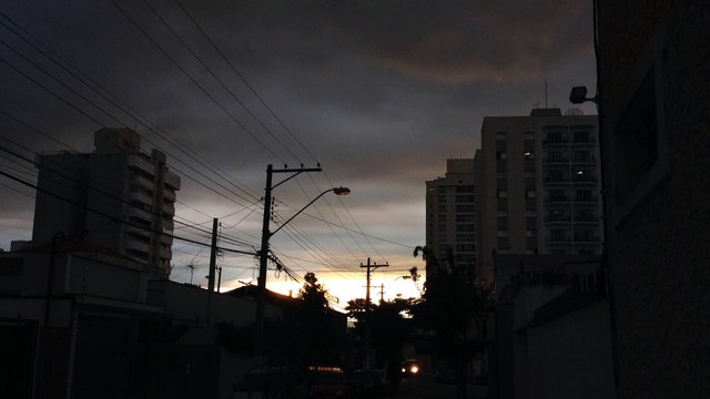 Vídeos by iPhone 4, cotidiano de uma caminhada, Taubaté, SP, Brasil, (173)