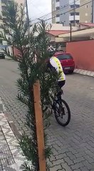 Vídeos by iPhone 4, cotidiano de uma caminhada, Taubaté, SP, Brasil, (1)