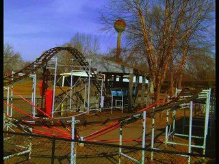 The Abandoned Americana Amusement Park (LeSourdsville Lake)