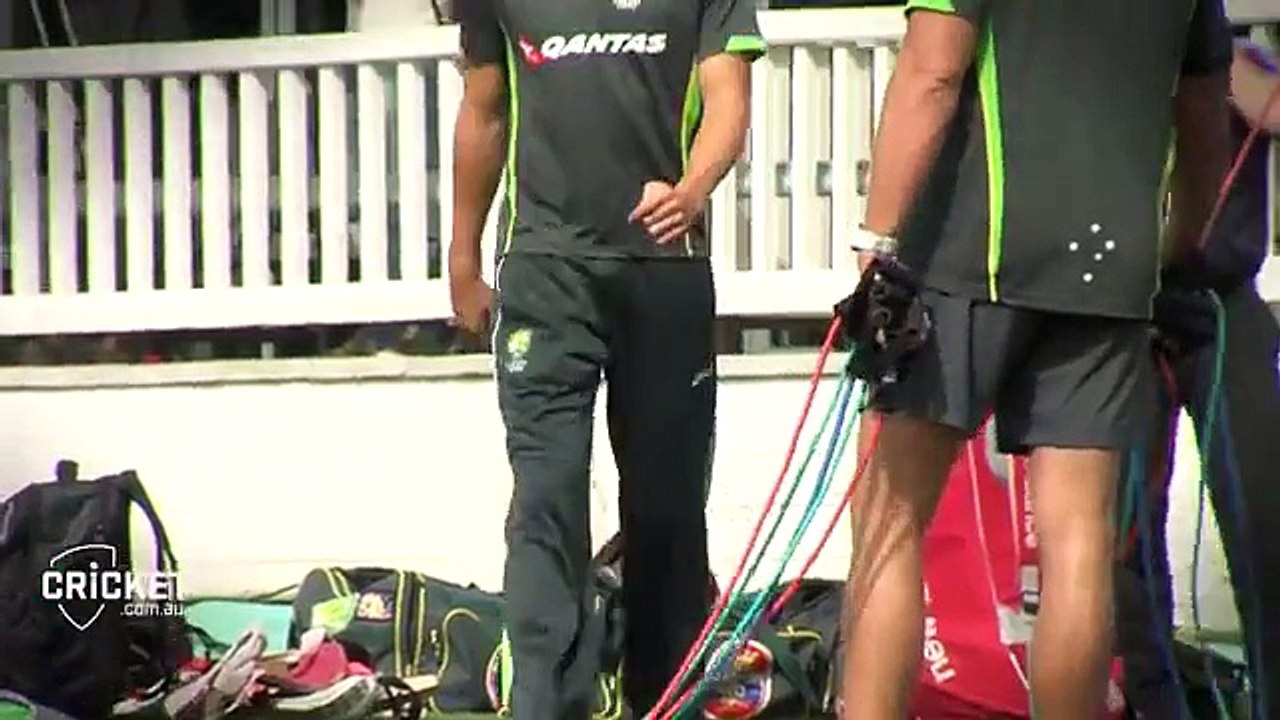Starc won't change swinging ways