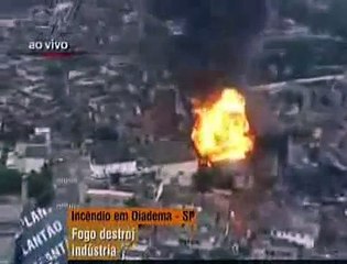 Incêndio atinge fábrica em Diadema