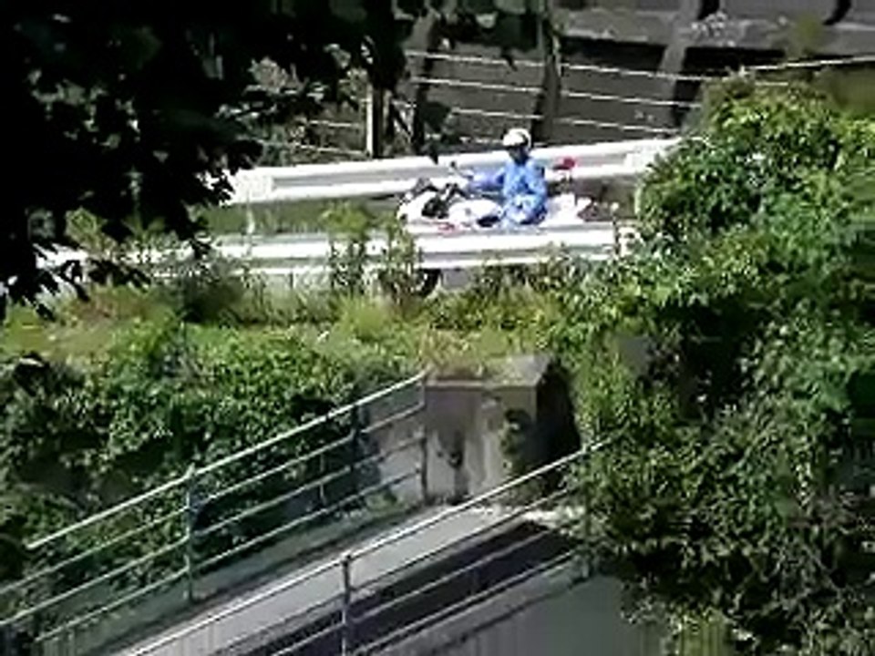 高知白バイ事故現場と白バイの待機地点