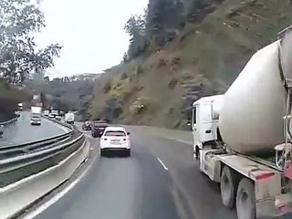 Truck brakes fail downhill
