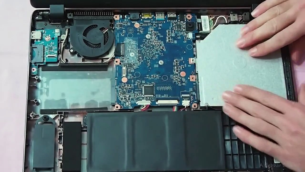 Acer Aspire E 15 ES1-512-P07G upgrading ram and hard drive