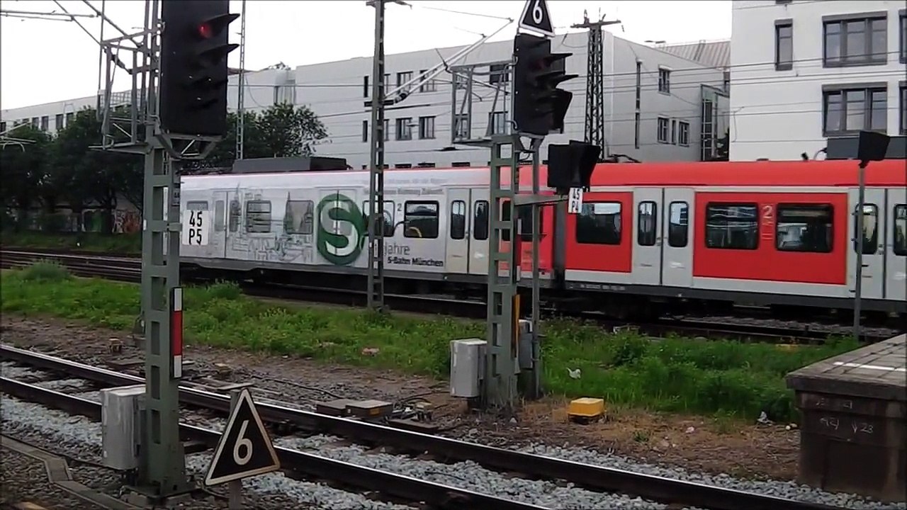 Der "40 Jahre S-Bahn München" Zug am Ostbahnhof (+Bilder)