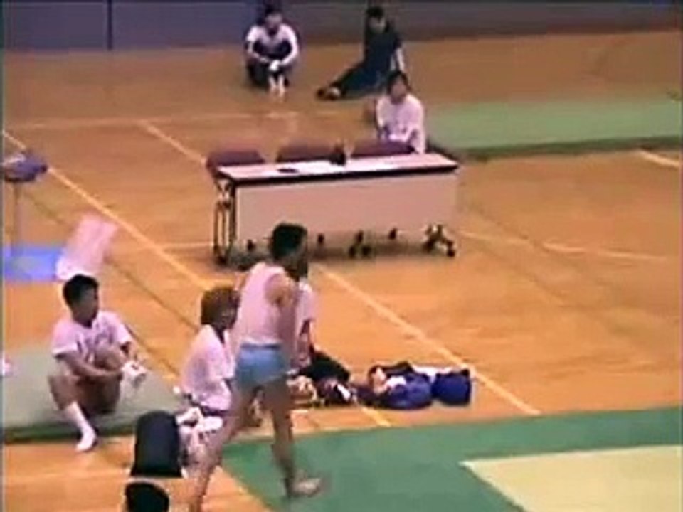 アキレス腱 断裂♪（切れた音まで入ってます♪）