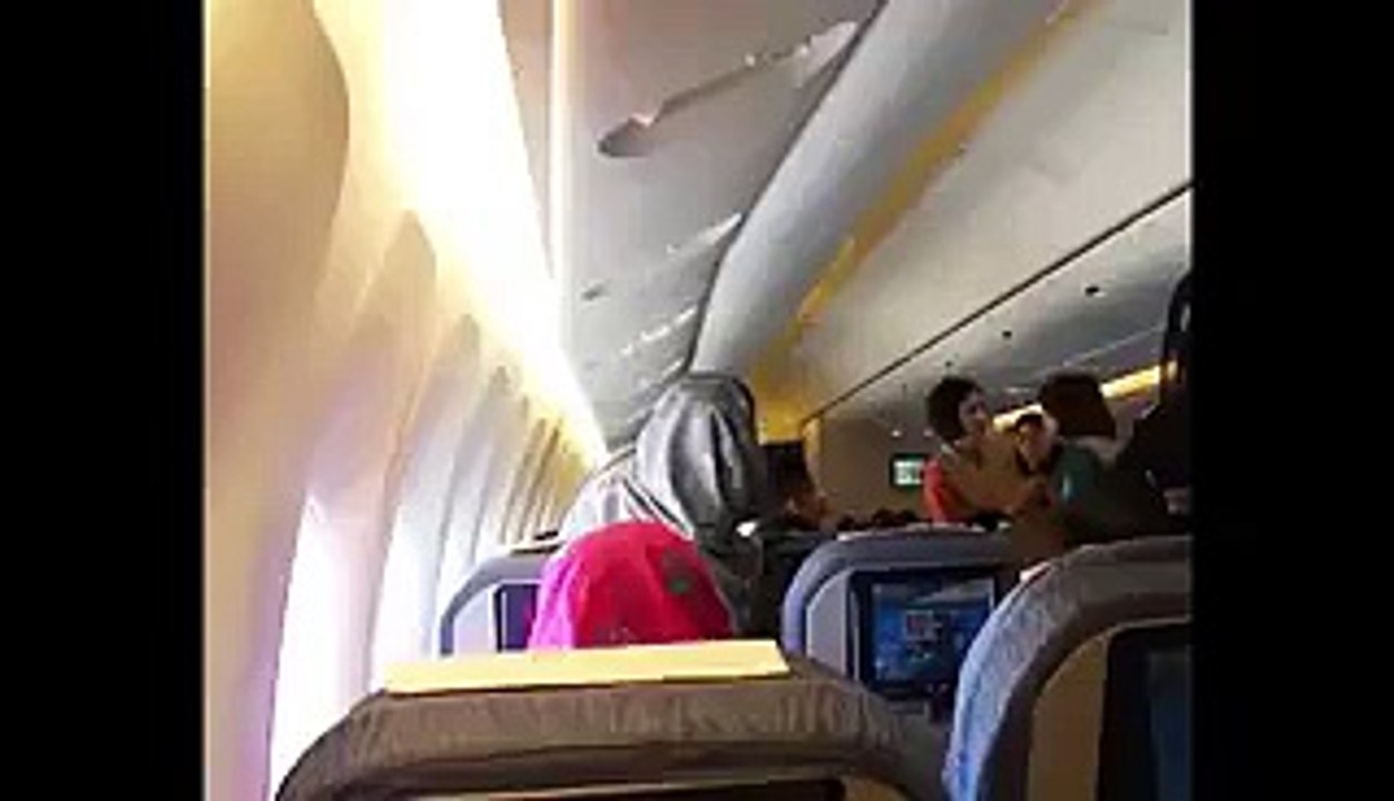 "..Flight to London disturbed by Air Hostesses of PIA - GVP.."