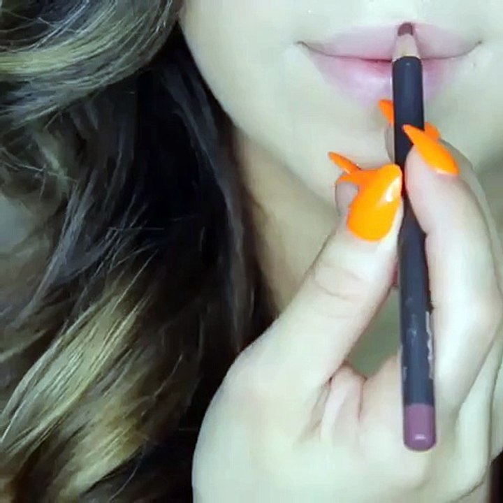 Lip Makeup and Lip liner for Girls    (16)