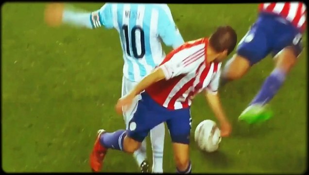 Fantástico caño de Lionel Messi - Leo Messi Fantastic Nutmeg -Argentina vs Paraguay