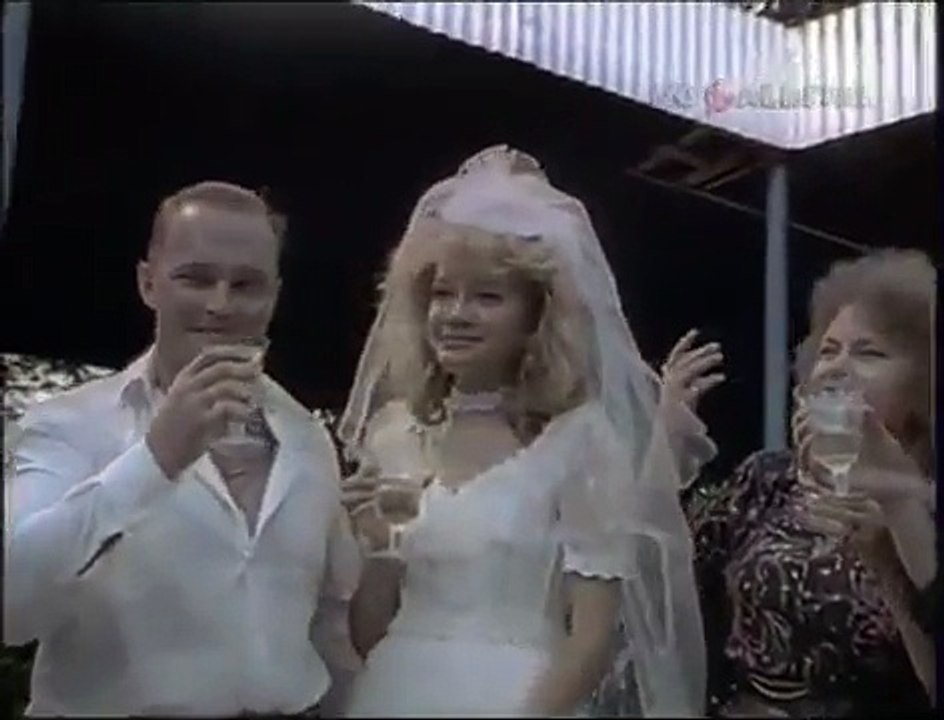 Андрей Державин - Чужая свадьба (клип-1991) (СТЕРЕО)