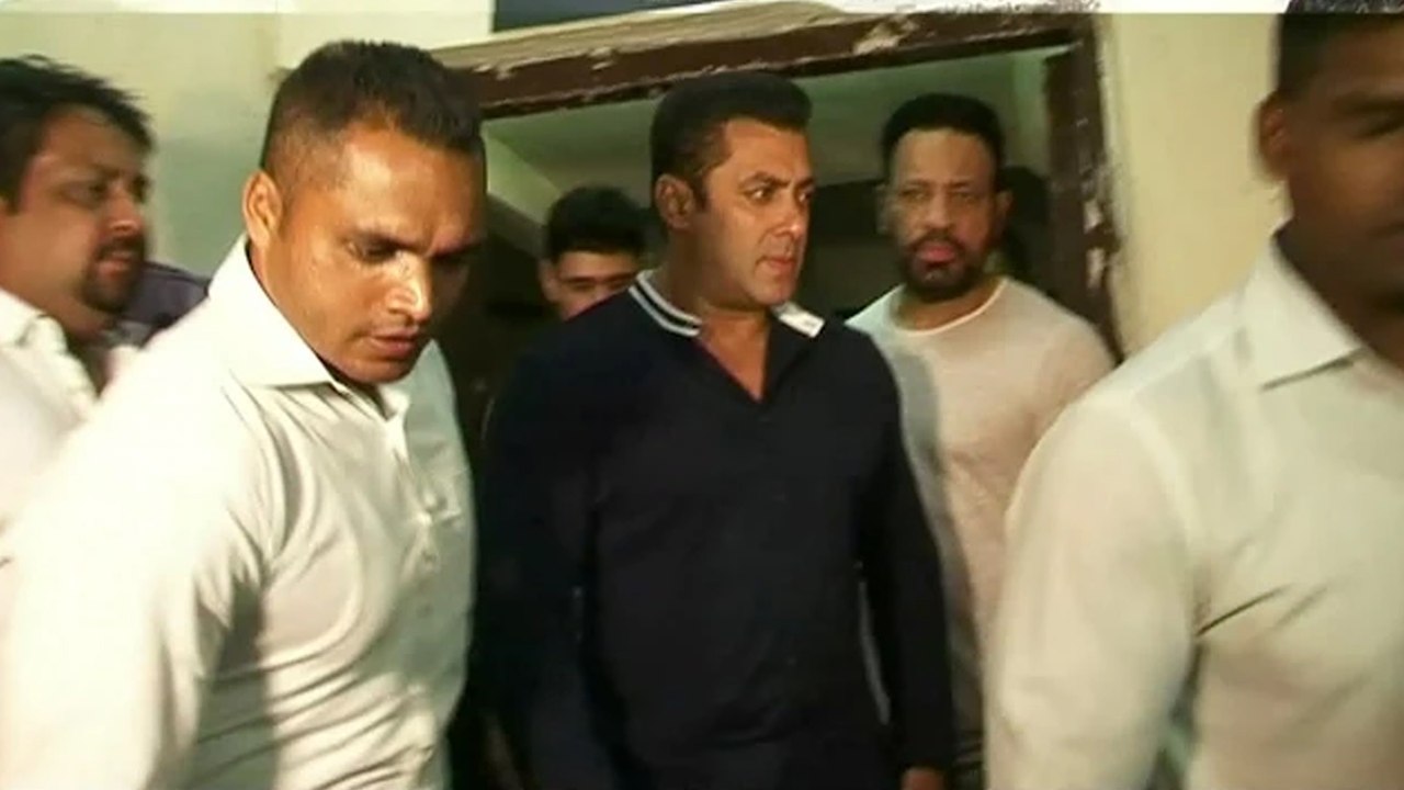 Bajrangi Bhaijaan Is Better Than Jurrasic World - Salman Khan