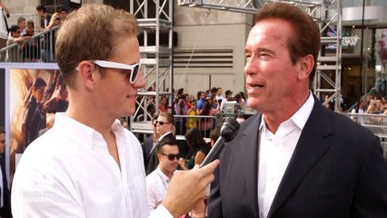 Скачать видео: Mashable talks to Arnold Schwarzenegger at Terminator: Genisys premiere