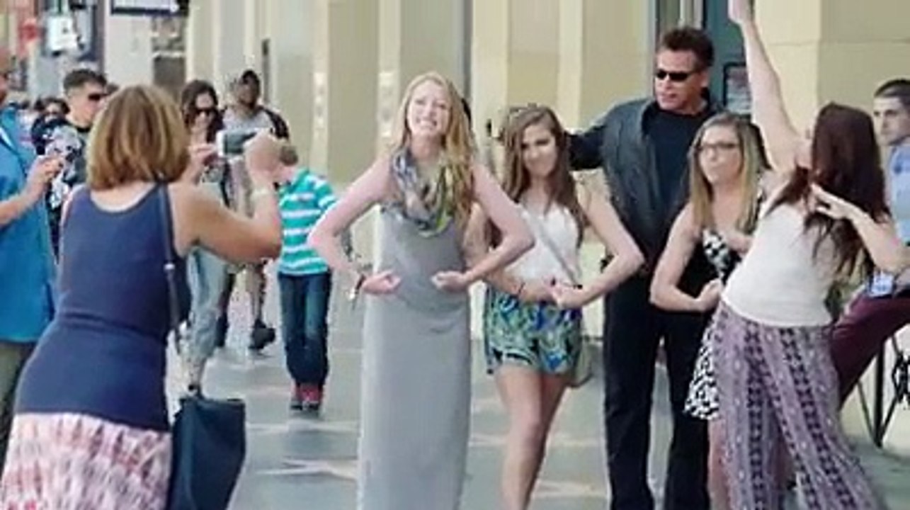 Terminator genysis live statue