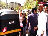 Sunny Leone hires Sunny Deol's bodyguard - Bollywood News
