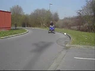 STUNT QUADX 1ER AVRIL 2007