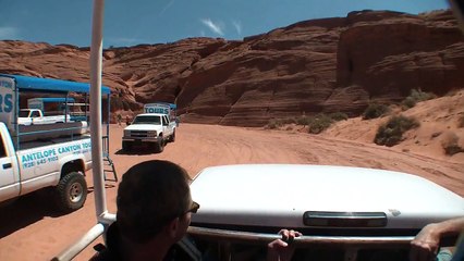 A walk through Upper Antelope Canyon