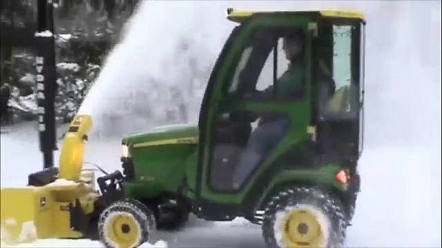 John Deere X749 Tractor with Hard Cab & Snowblower