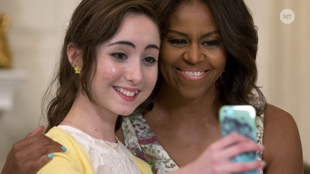 FLOTUS To White House Visitors: Take Some Selfies!