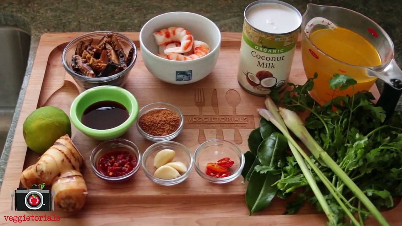 Thai Coconut Soup Recipe :: Vegan