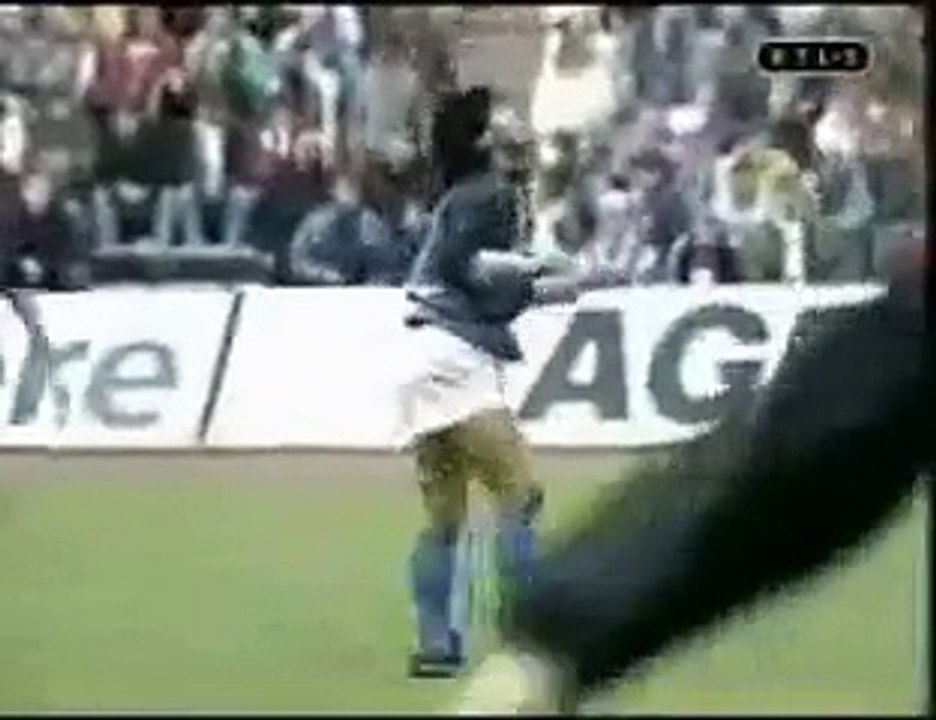 Maradona - Warming Up