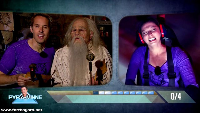 Fort Boyard 2015 : extrait de Carinne Teyssandier dans l'épreuve Gagarine (version 2) (émission du 4 juillet 2015)