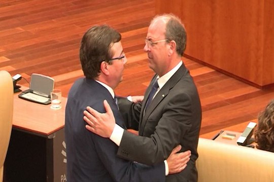 Vara investido presidente de la Junta de Extremadura