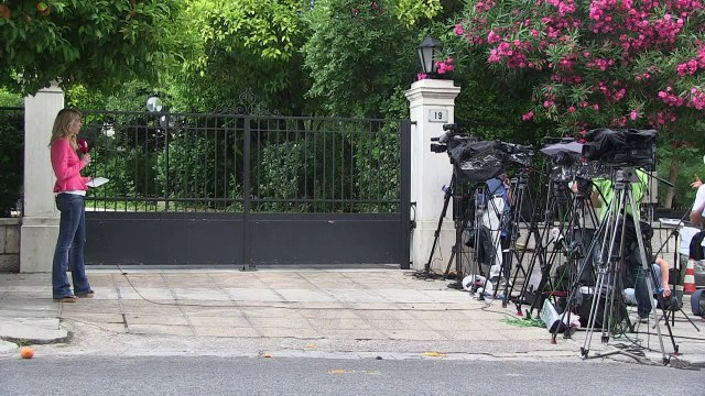 Grèce: Tsipras maintient l'appel à voter non au référendum