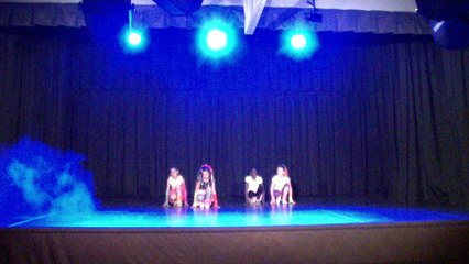 04 I AM THE BEST   par les 9/10 ANS  gala Romilly 2015